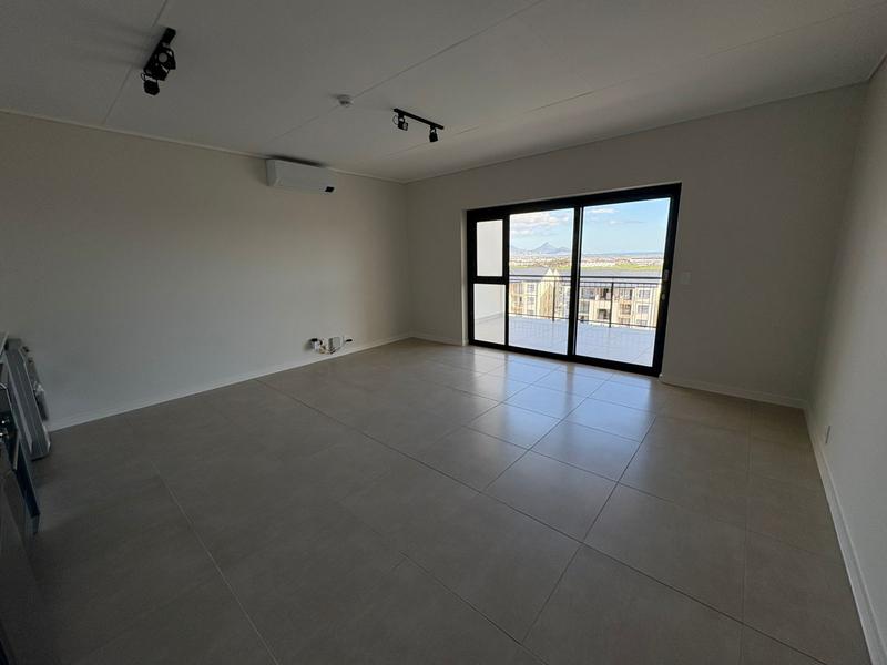 To Let 1 Bedroom Property for Rent in Richwood Western Cape